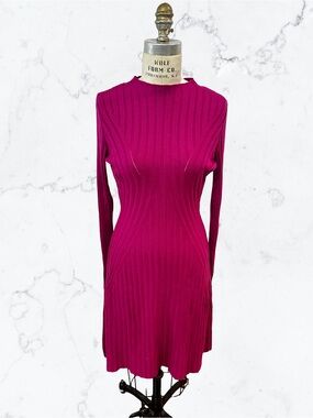 Fitted Ribbed Long-Sleeve Dress in Fuchsia